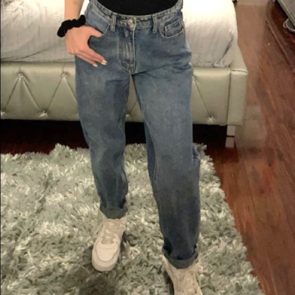 Medium blue oversized mom jeans